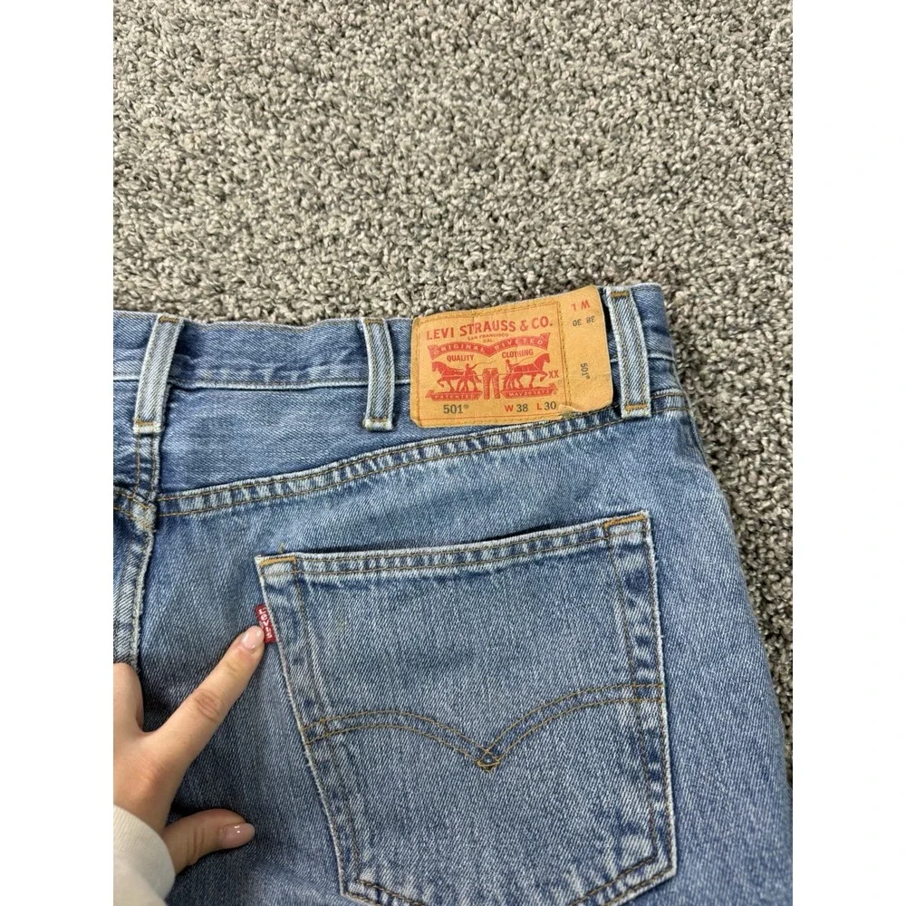 Levi's 501 Straight Fit Jeans Men's Size 38x30 Blue Button Fly